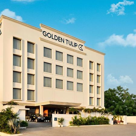Hotel Golden Tulip Jalandhar Extérieur photo