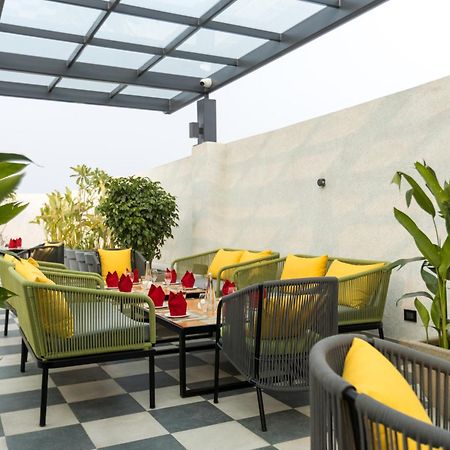 Hotel Golden Tulip Jalandhar Extérieur photo