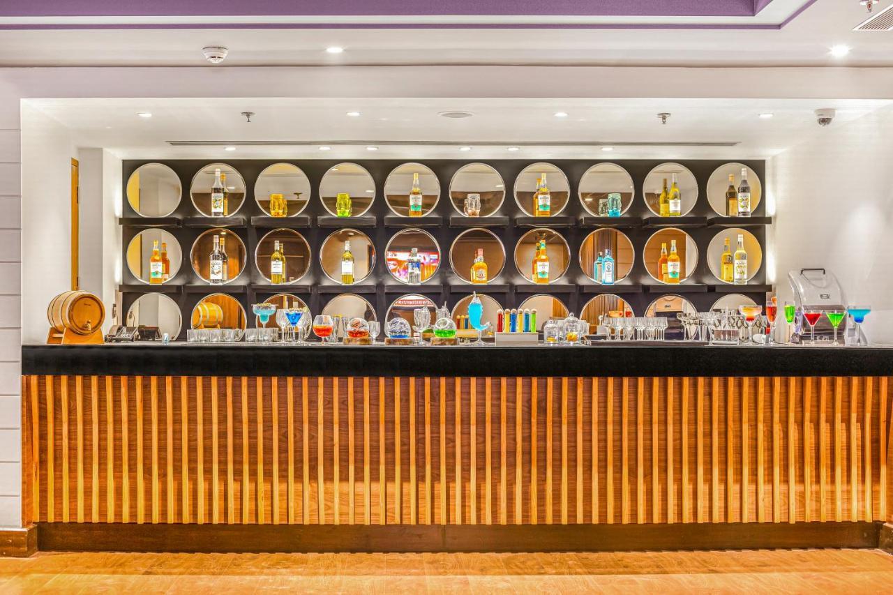 Hotel Golden Tulip Jalandhar Extérieur photo